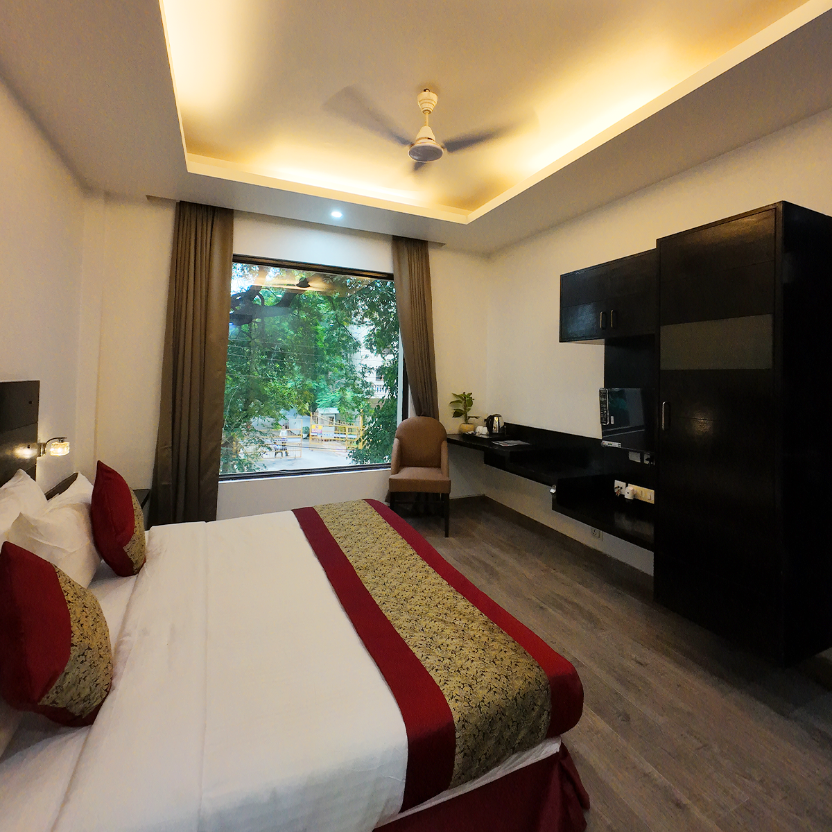 ACE7 Hotel & Residence - Image 7